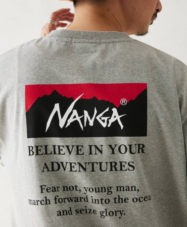 【NANGA ｘ relume】別注 BELIEVE IN YOUR ADVETURES プリントT